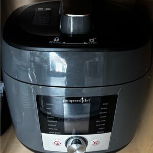Pampered Chef Multi-Cooker